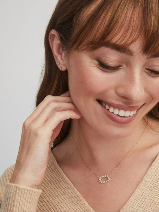 Kendra Scott Jewelry - NWT Kendra Scott Elisa Open Frame Crystal Pendant Necklace in Gold